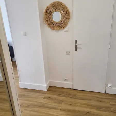 Apartment Le Pharo