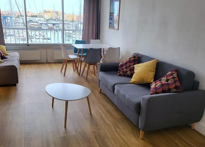 Apartment Le Pharo *